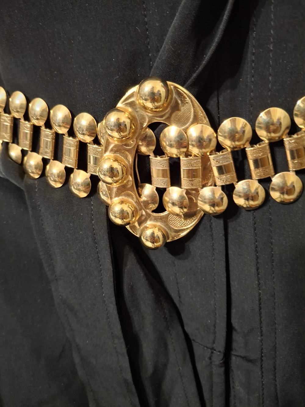 Gold-Tone Statement Link Belt for Women - Picture 3 of 8